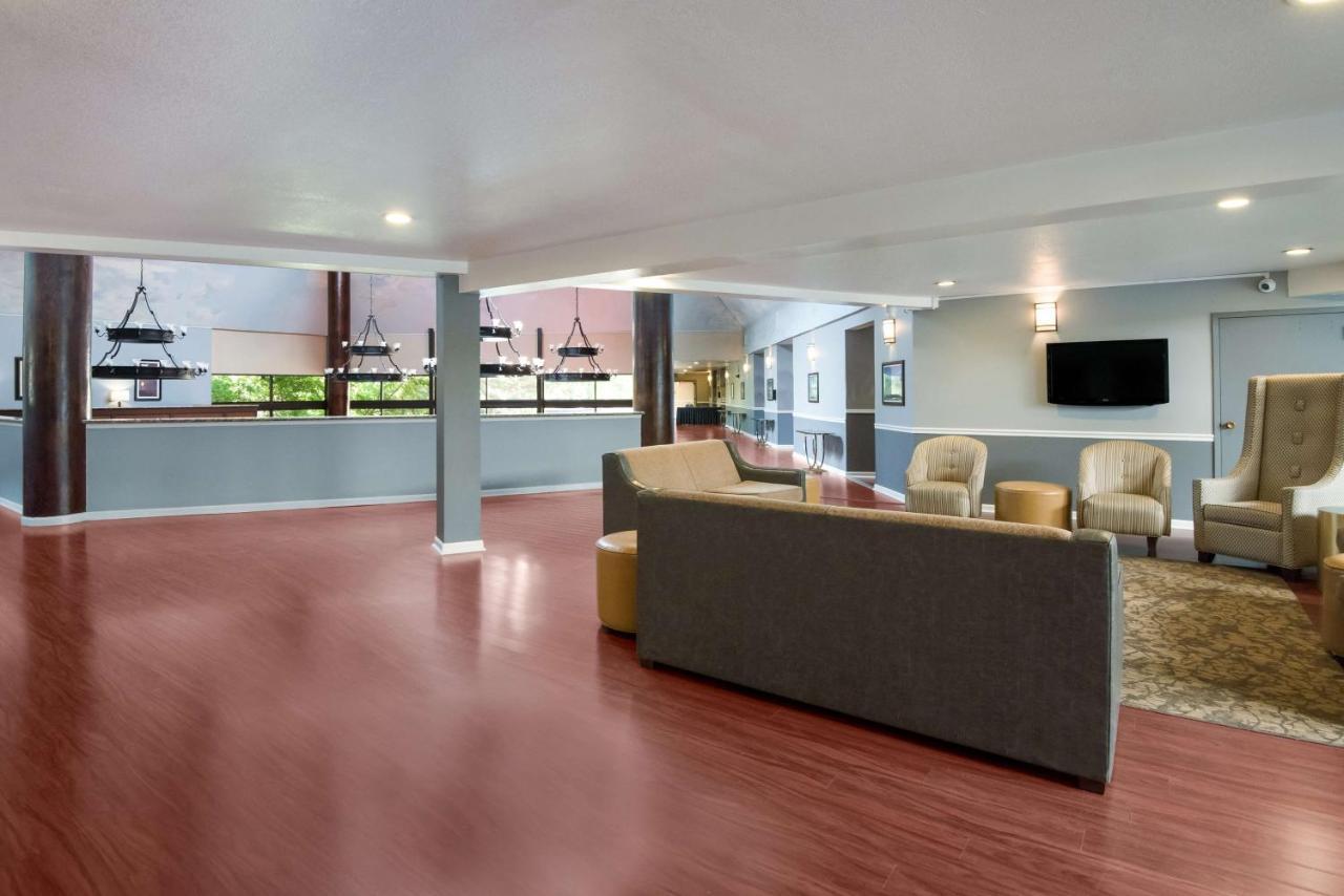 Surestay Plus Hotel By Best Western Reno Airport Екстер'єр фото