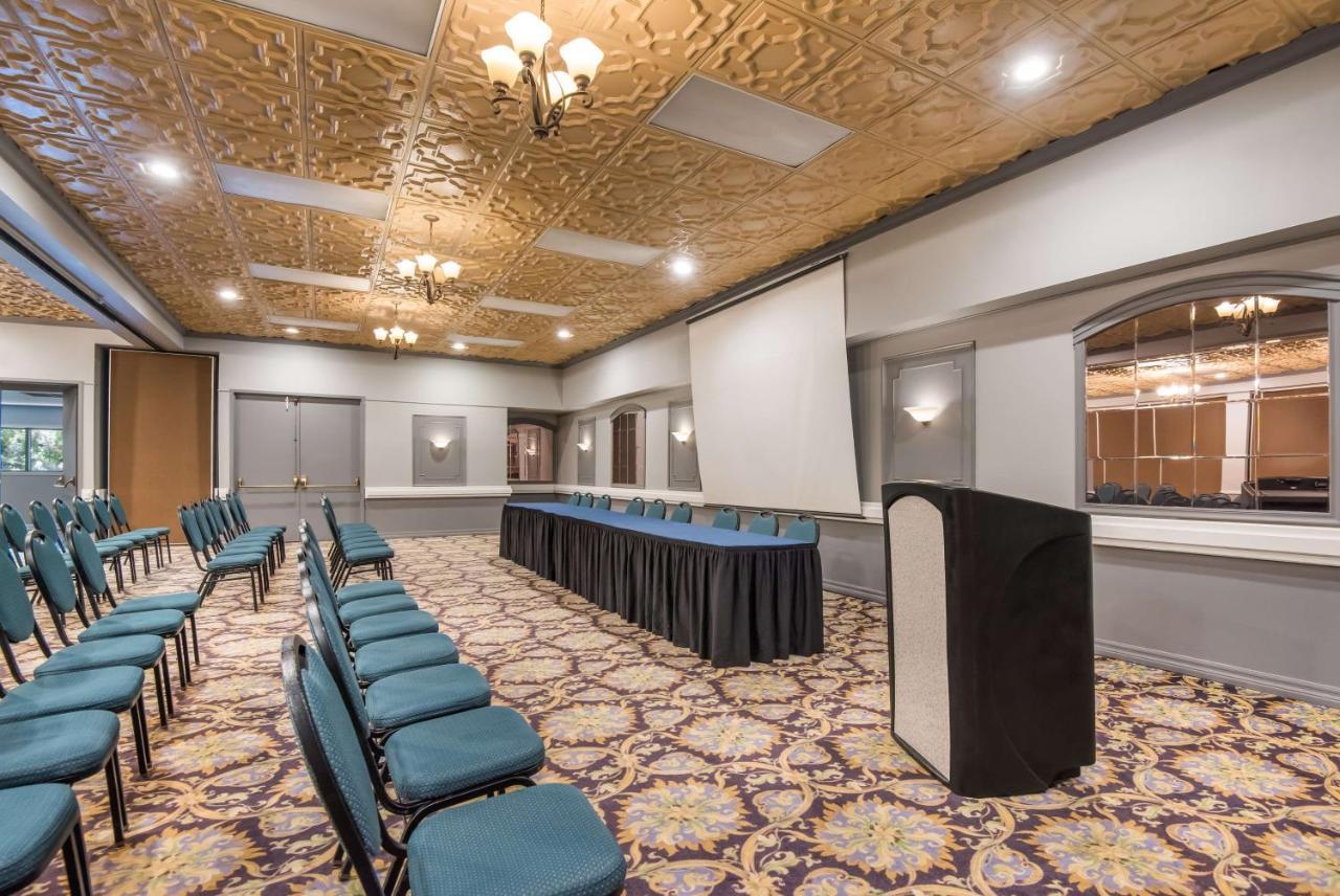 Surestay Plus Hotel By Best Western Reno Airport Екстер'єр фото