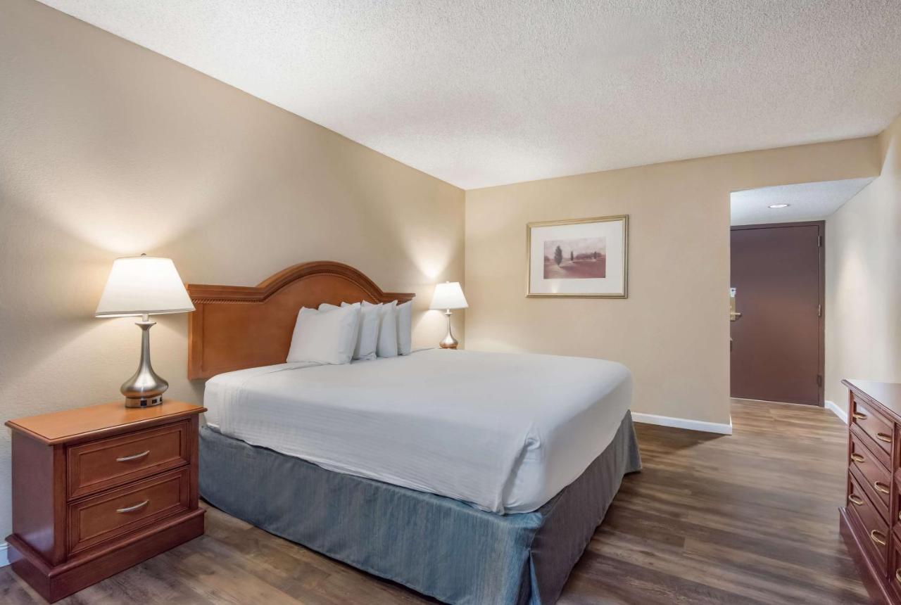 Surestay Plus Hotel By Best Western Reno Airport Екстер'єр фото